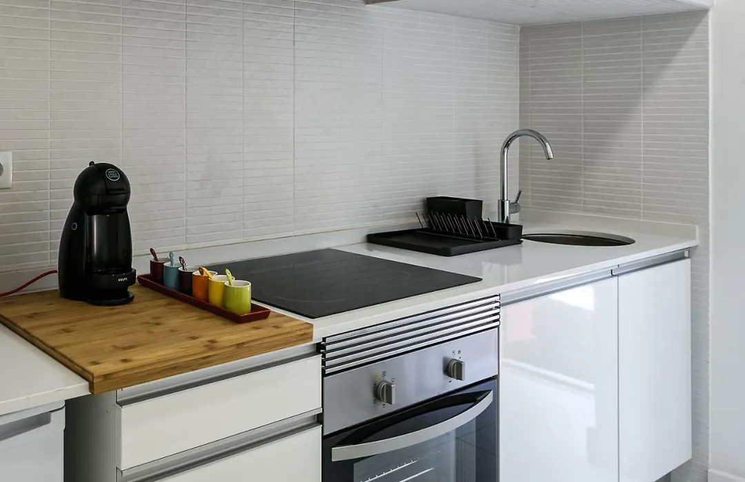 Hip Tailor Made Flat In Bairro Alto-1