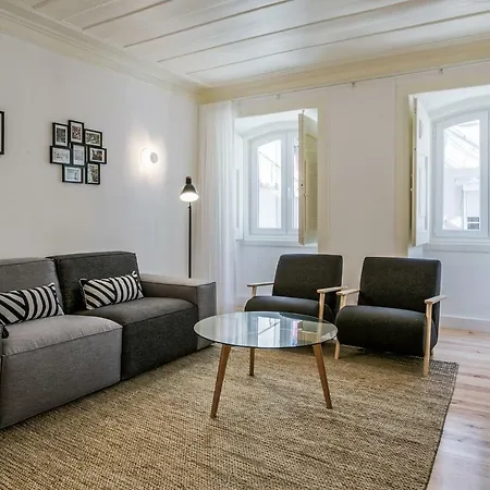 Hip Tailor Made Flat In Bairro Alto-2